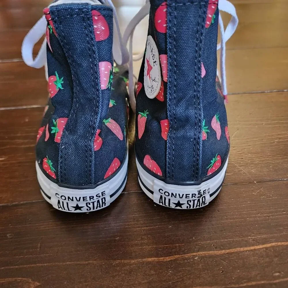 Chuck Taylor Converse All Star Hi Tops Black with Strawberries Size 5